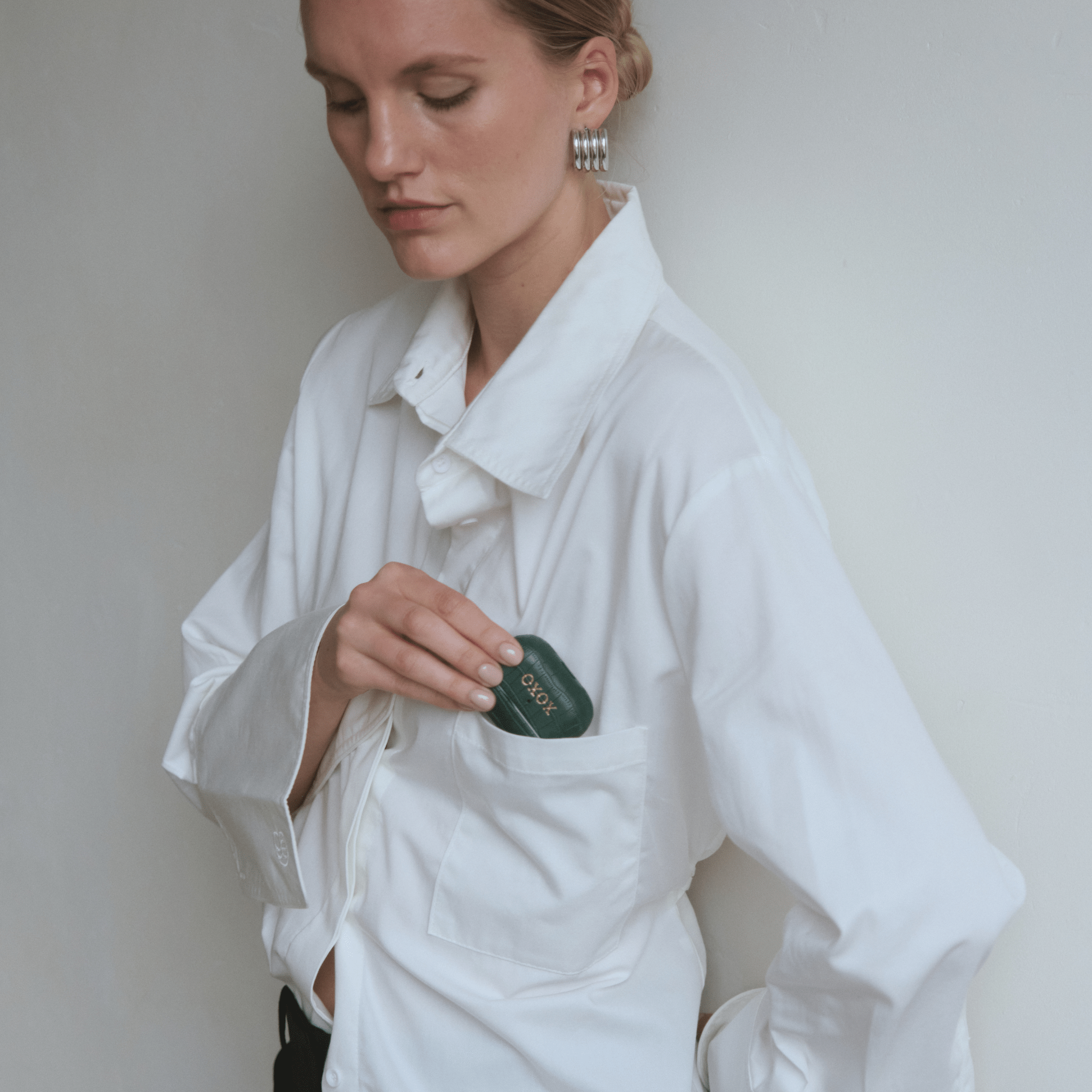 Dark Green Lizard AirPods Personalized Case