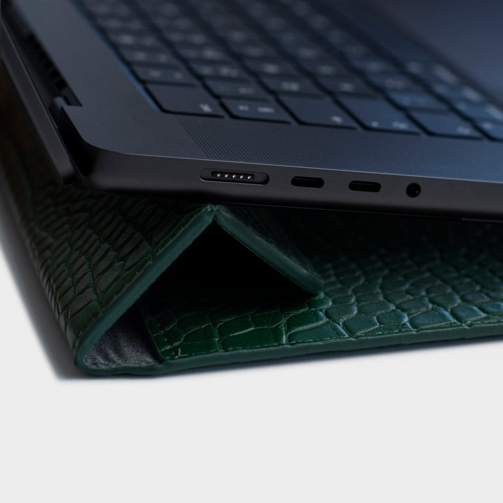 Dark Green Lizard Texture Personalized Laptop Sleeve with Stand